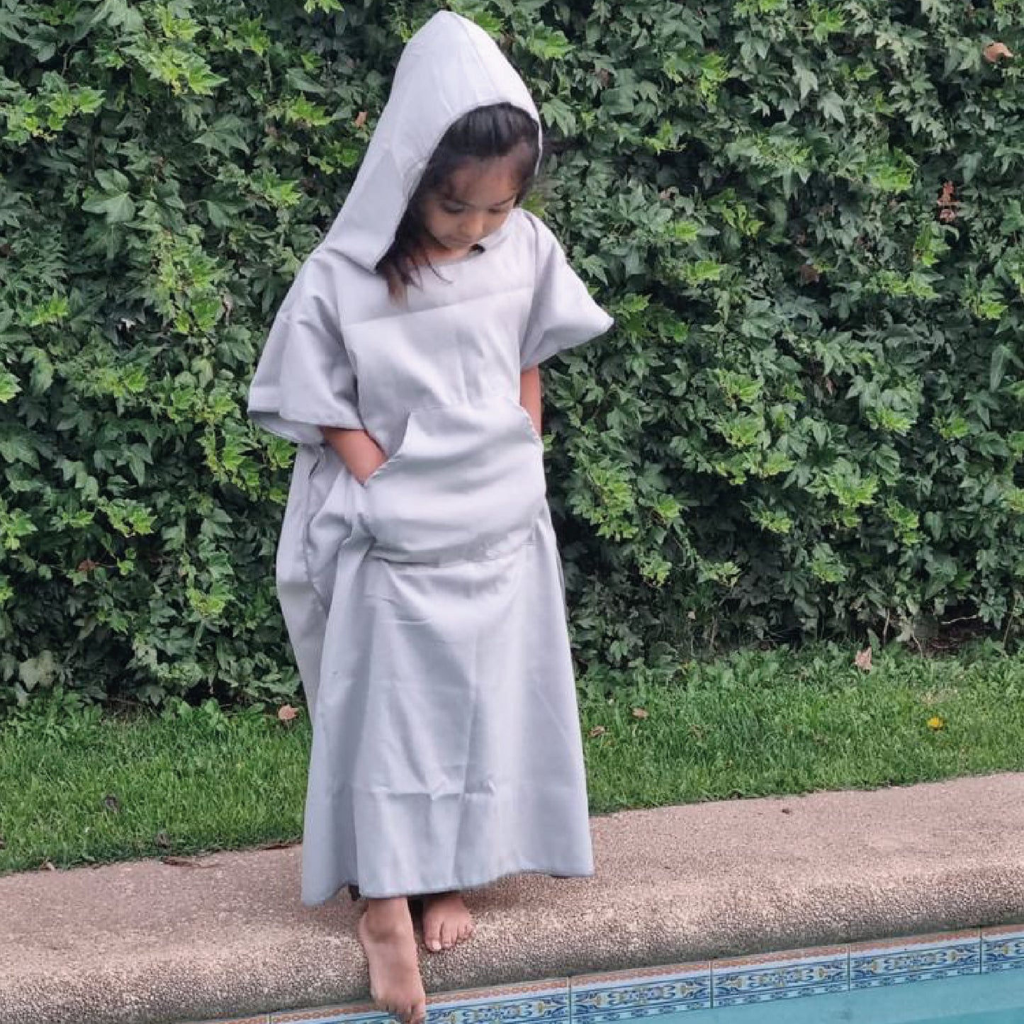 PONCHO NIÑO GRIS