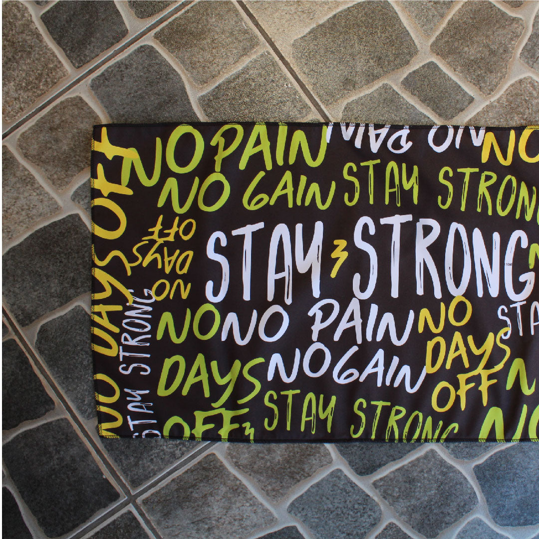 Toalla deportiva staystrong 40 x 70 cm
